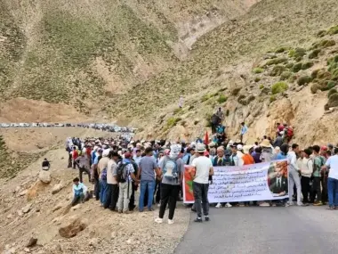 عامل أزيلال ينجح في نزع فتيل احتجاج ساكنة آيت بوكماز بتقديم عدة وعود